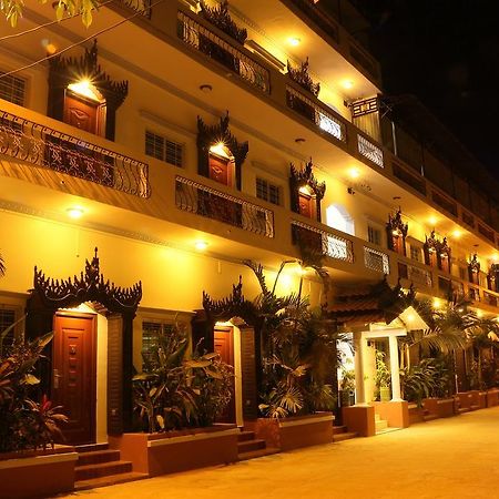 Mandalay White House Hotel Exterior photo