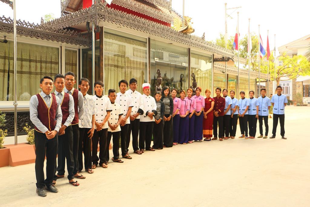 Mandalay White House Hotel Exterior photo